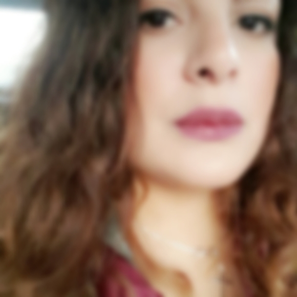 Meet your Posher, Marlene - Picture 3 of 5